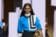 Maglione indossato nei pantaloni o gonna