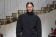 Turtle neck indossato con pantaloni in pelle
