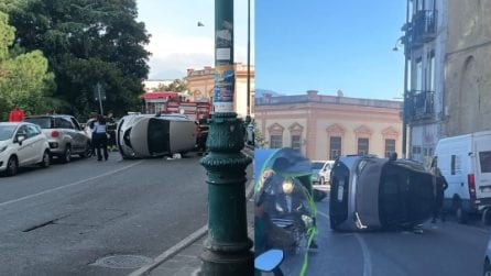 Auto ribaltata al Corso Vittorio Emanuele di Napoli, è la terza in 10 giorni