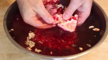 La tecnica più efficace per sgranare un melograno