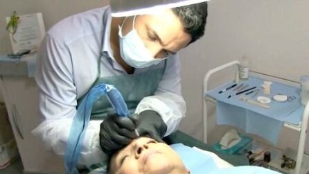 Sopracciglia tatuate con la Dermographia di Roberto Giordano