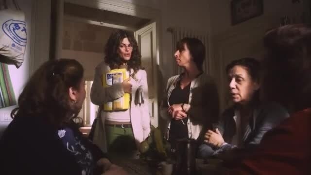 Si può fare l'amore vestiti? - il trailer