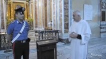Roma, parroco preso a testate per rubare elemosina