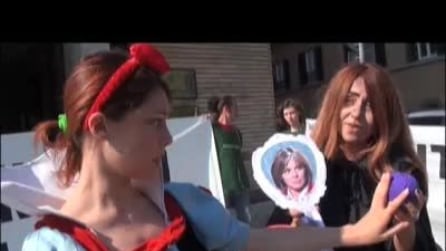 La Biancaneve di Greenpeace protesta contro gli Ogm al ministero