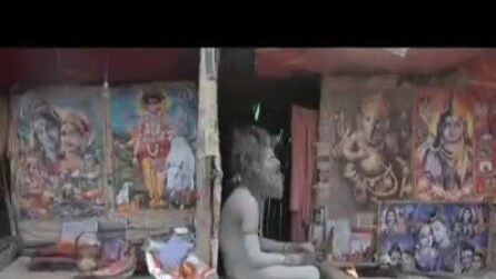 India, bagno sacro degli Indù nel Gange: il raccolto sia buono