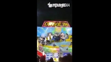 Mulher sem calcinha perde calças: a situação fica hilária