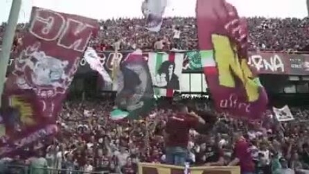 Il coro dei tifosi della Salernitana sulle note di "Bella Ciao"