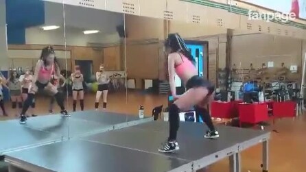 Os movimentos da mulher são realmente legais: um novo método para perder peso