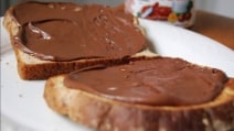 Come fare una crema alla nocciola tipo la Nutella: la ricetta per farla in casa