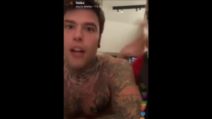 "Portate anche Leone in viaggio di nozze?", Fedez e Chiara rispondono ai fans in diretta
