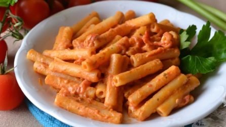 Candele con pomodorini e panna: due ingredienti per un piatto veloce e delizioso