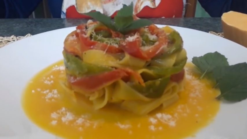 Pappardelle con crema di zucca e peperoni: un primo piatto cremoso che ...
