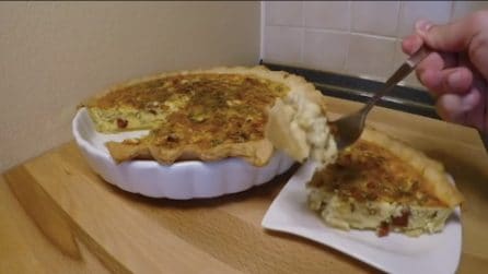 Quiche con cipolle caramellate: una sfoglia croccante con un ripieno morbido da provare