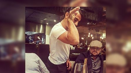 Salt Bae, lo chef che ‘seduce’ la carne