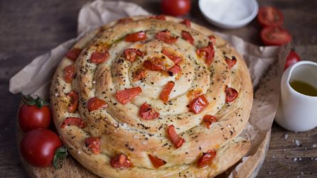 Focaccia contorta: la ricetta per ottenerla morbida e saporita!