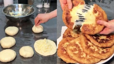 Frittelle di pizza filanti: ideali per una cenetta alternativa