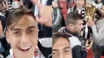 Juve-Milan: i festeggiamenti di Dybala per la vittoria della Coppa Italia