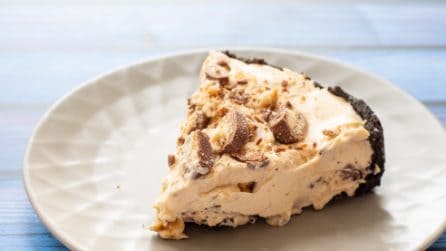 Frozen butterfinger pie