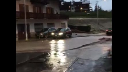 Nubifragio a Cortina: le strade completamente allagate