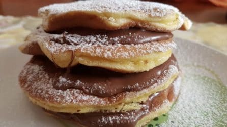 Pancake senza bilancia: la ricetta semplice per averli perfetti e golosi