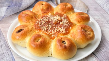 Fiore brioche tanti gusti: il dolce che piacerà proprio a tutti!