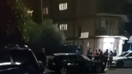 Torre Maura: investe una giovane, poi inseguito dai parenti si schianta contro un'auto
