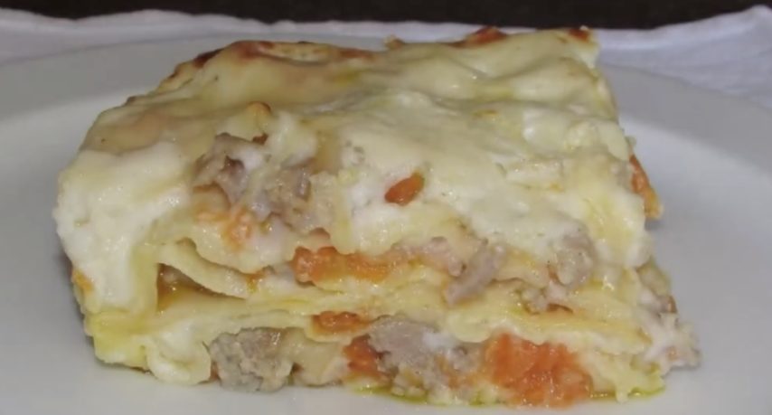 Lasagna zucca e salsiccia: la ricetta del primo piatto autunnale e squisito