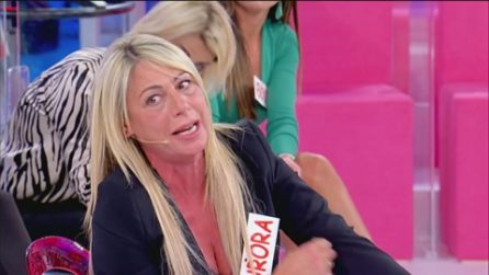 Uomini e Donne - Aurora Tropea sotto attacco