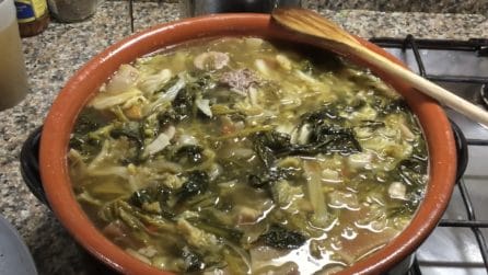 Minestra maritata: la ricetta tradizionale della famosa minestra delle feste
