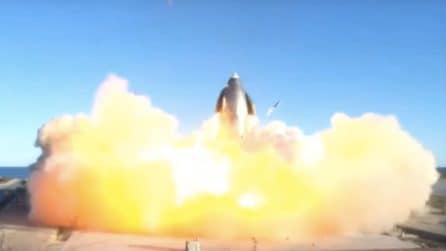 L'esplosione del razzo Spaceship di SpaceX