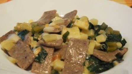 Pizzoccheri con bietole e patate al burro profumato: ideale per sorprendere i tuoi ospiti