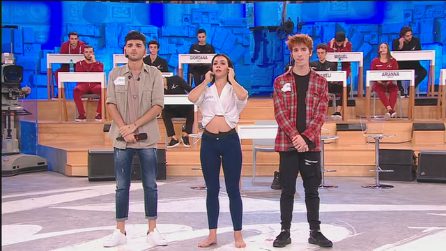 Amici - Sfida per il banco tra Jefeo, Giusy e Yamatt