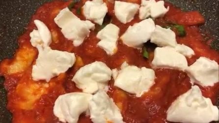 Straccetti di pollo alla sorrentina: un secondo piatto leggero e gustoso