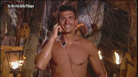 L'Isola dei Famosi 2019, è flirt tra Yuri e Sarah? Parla lui