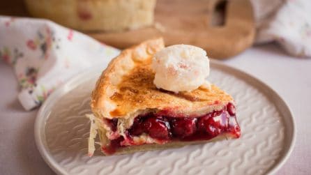 Cherry pie: la ricetta della classica crostata alle ciliegie amata da tutti!