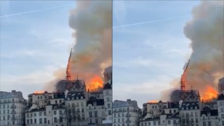 Parigi, incendio a Notre Dame: il momento drammatico del crollo della guglia