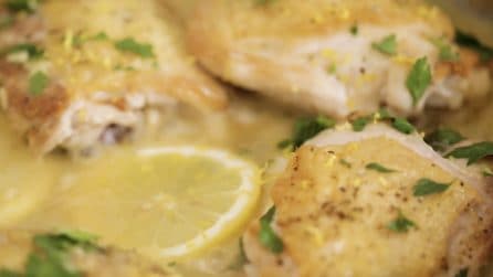 Pollo al limone: pochi ingredienti per un piatto cremoso e pieno di gusto
