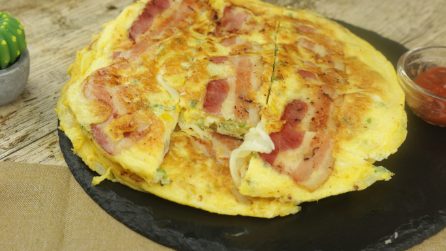 Frittata al bacon: facile e gustosa!