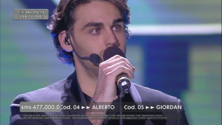 Finale di Amici, Alberto canta "Space Oddity"