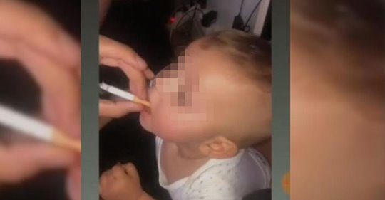 Fa fumare una sigaretta al figlio di 11 mesi e pubblica le immagini su  Instagram