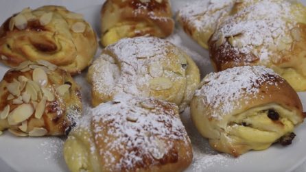 Saccottini alla crema: soffici e semplici da preparare