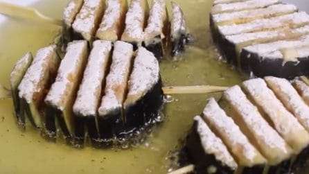 Spiedini di melanzane: la ricetta sfiziosa, veloce e saporita