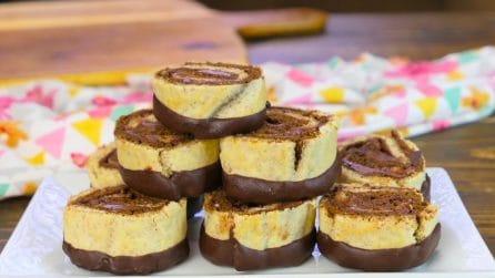 Girelle bicolore dietetiche: al gusto di caffé, golose e con pochi grassi!