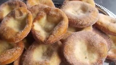 Medaglioni fritti e dolci: accompagnateli con il cioccolato, saranno deliziosi