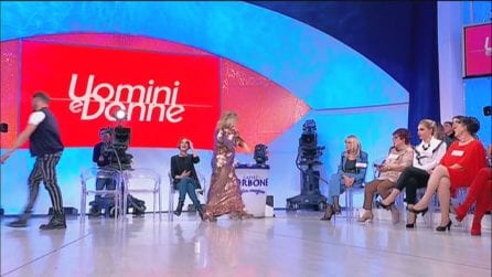 Uomini e Donne, Trono Over: Tina e Gianni lasciano lo studio