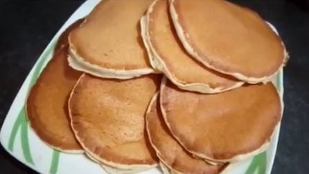 Pancakes alla banana: la ricetta per uno spuntino pieno di gusto