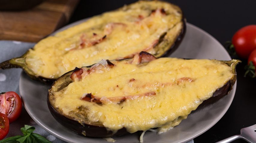Melanzane ripiene al forno: la ricetta facile per una cena ...