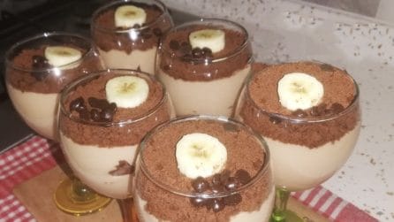 Dessert banana e cioccolato al cucchiaio: la deliziosa ricetta senza cottura