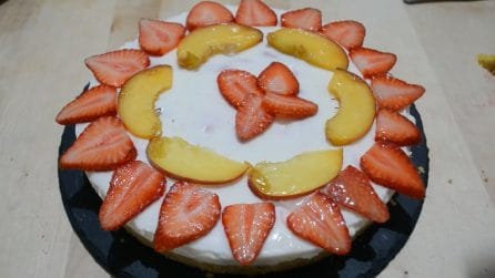 Cheesecake alla frutta: la ricetta del dessert fresco e goloso