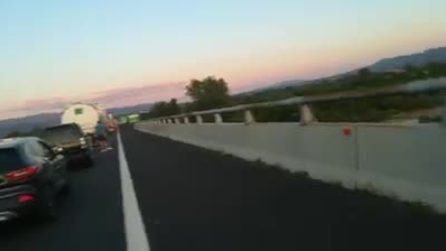 Grave incidente sull'Autostrada A1, scontro tra camion: ci sono feriti